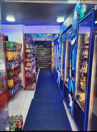 Duru Tekel Shop iç mekan - ürün rafları